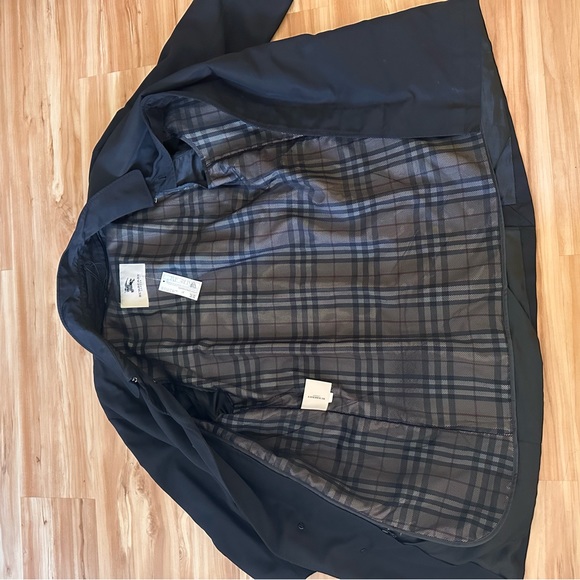 Burberry Coat - Picture 3 of 7